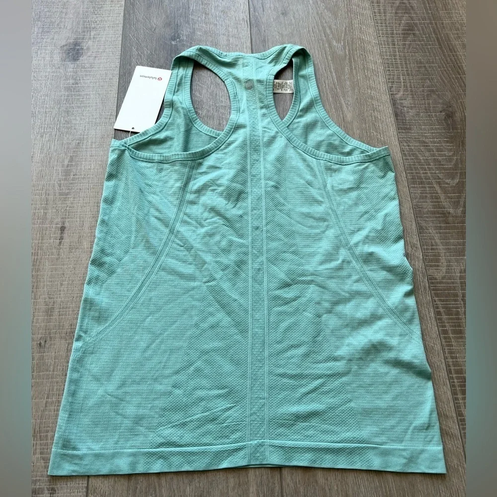 Lululemon Swiftly Tech Racerback in Rip Tide Size 12